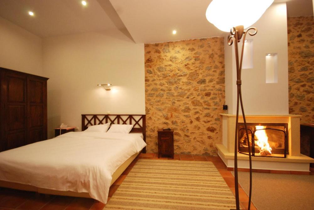Hotel Parnassos Arájova Habitación foto