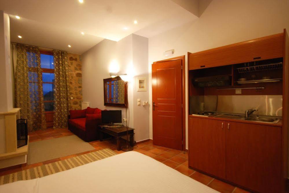 Hotel Parnassos Arájova Exterior foto
